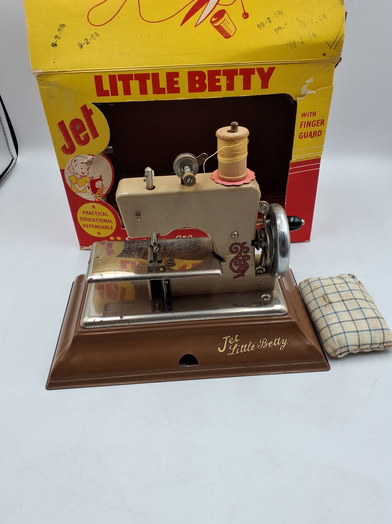 Vintage Little Betty Symaskine